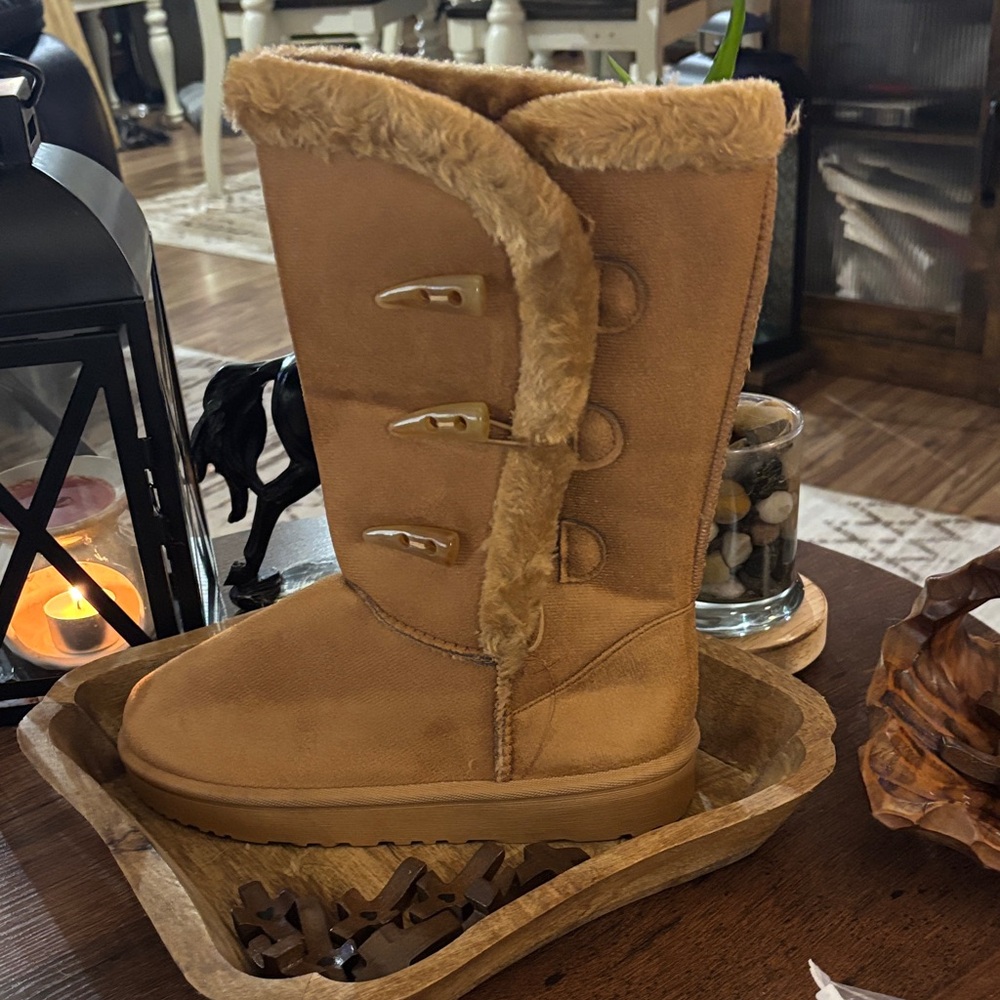 Tan Faux Fur Lined Boots with Buckle Accents